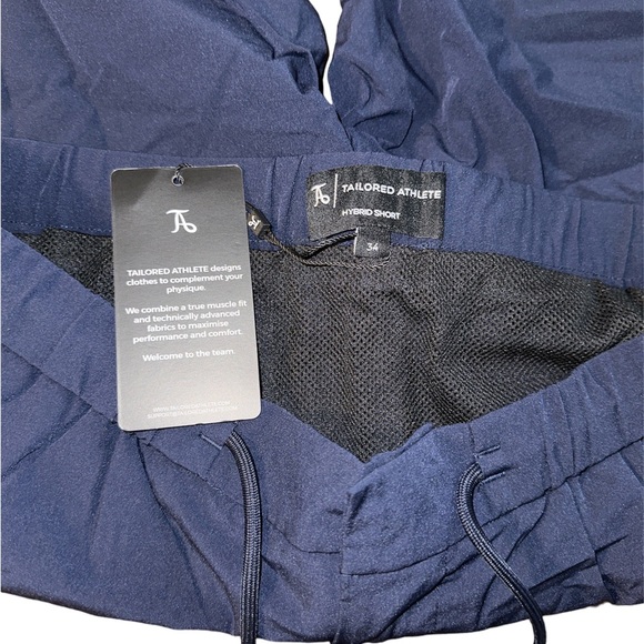 Tailored Athlete Hibrid Shorts in Navy 34” - Picture 5 of 5